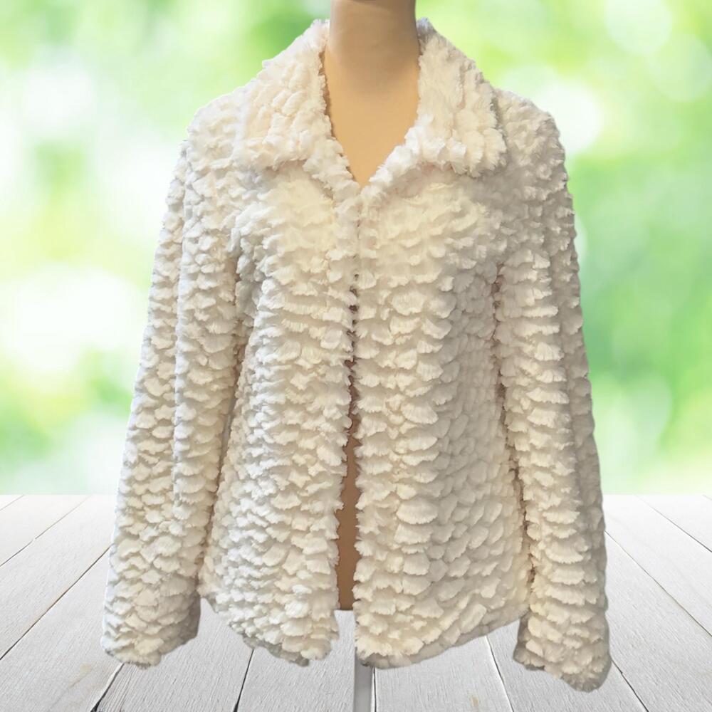 Vintage Y2K BODY CENTRAL Faux Fur Jacket Textured Satin Lined White Size XS / S